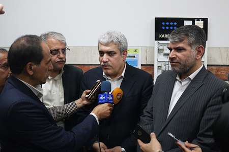 Vice President of Science and Technology Visiting Kashan’s Knowledge-based Companies 