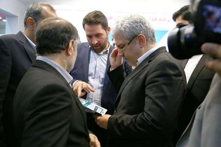 Vice President of Science and Technology visiting the 25th ELECOMP Exhibition 