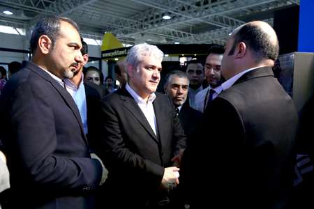 Vice President of Science and Technology visiting the 25th ELECOMP Exhibition 