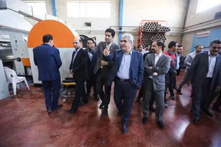 Visiting the knowledge-based companies of Yazd Province by the vice president for science and techno 