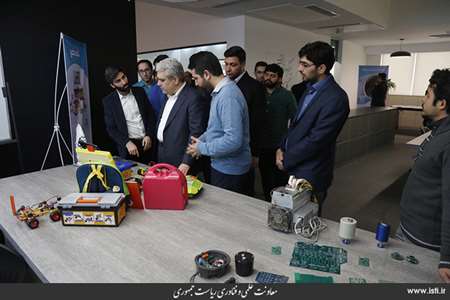 Visit of Sharif Innovation Region by the vice president for science and technology affairs  