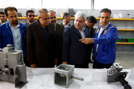 Vice President of Science and Technology Visiting Zanjan’s Knowledge-based Companies 