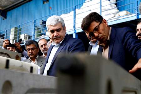 Vice President of Science and Technology Visiting Zanjan’s Knowledge-based Companies 