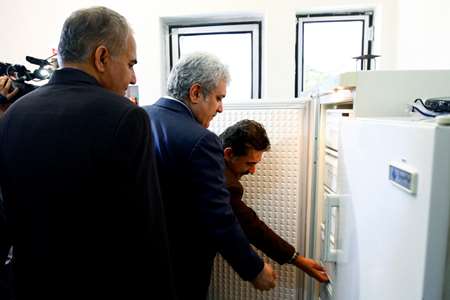 Vice President of Science and Technology Visiting Zanjan’s Knowledge-based Companies 