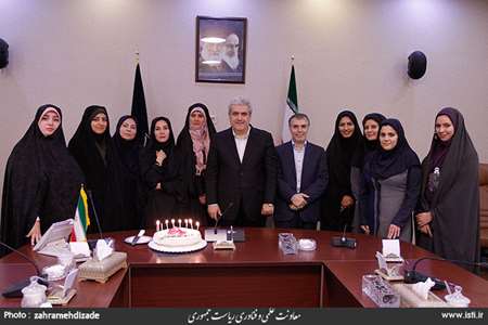 Friendly meeting of Dr. Sattari with staff of the information and communications center of the Vice- 