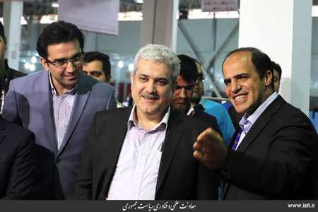 Visit of the 1​2th RoboCup Iran Open Competitions by the Vice President for Science and Technology A 