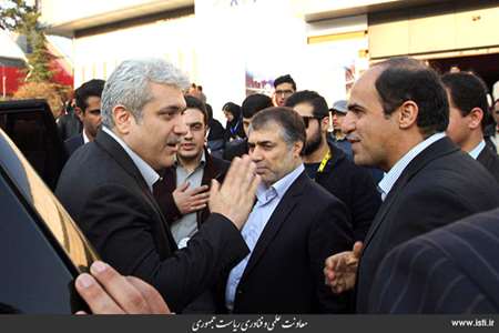 Visit of the 1​2th RoboCup Iran Open Competitions by the Vice President for Science and Technology A 