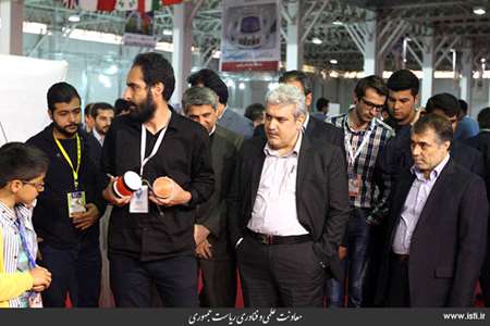 Visit of the 1​2th RoboCup Iran Open Competitions by the Vice President for Science and Technology A 